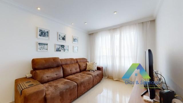 Apartamento à venda com 2 quartos, 62m² - Foto 11