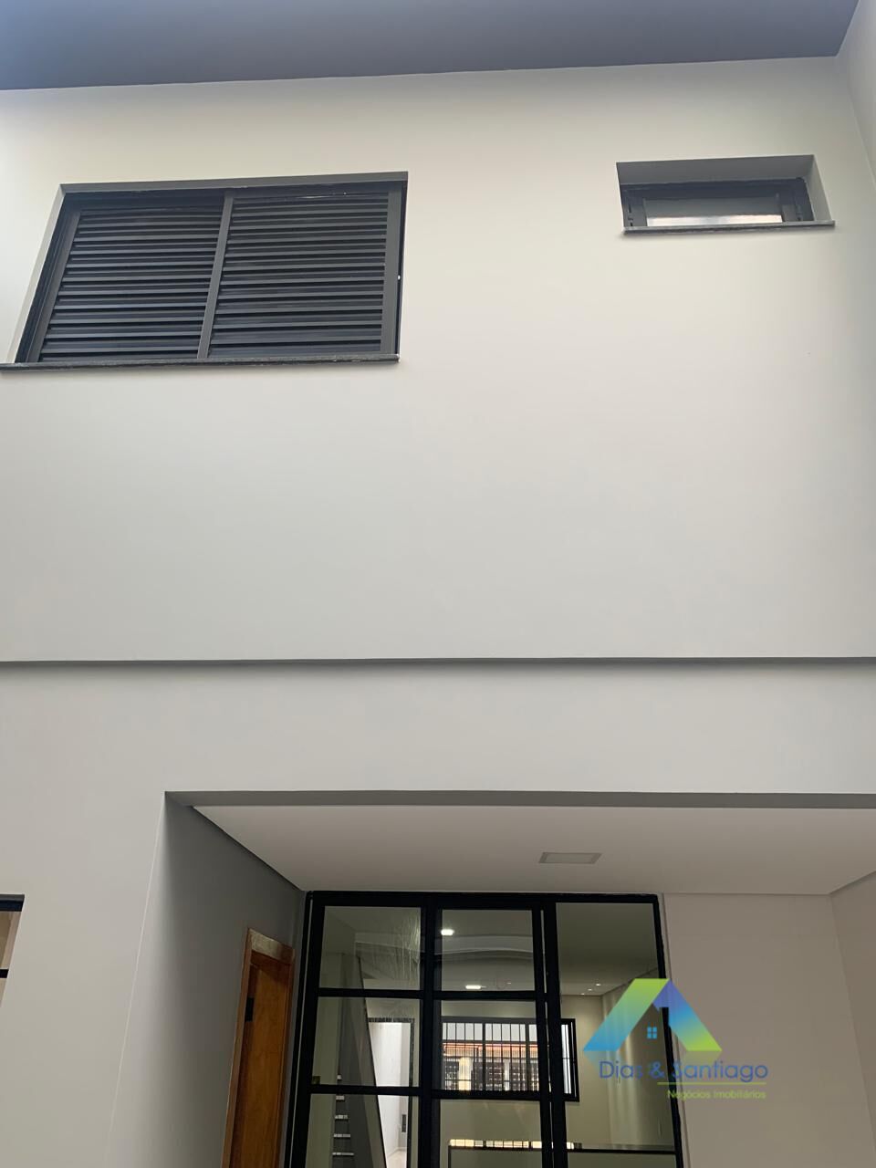 Sobrado à venda com 3 quartos, 180m² - Foto 2