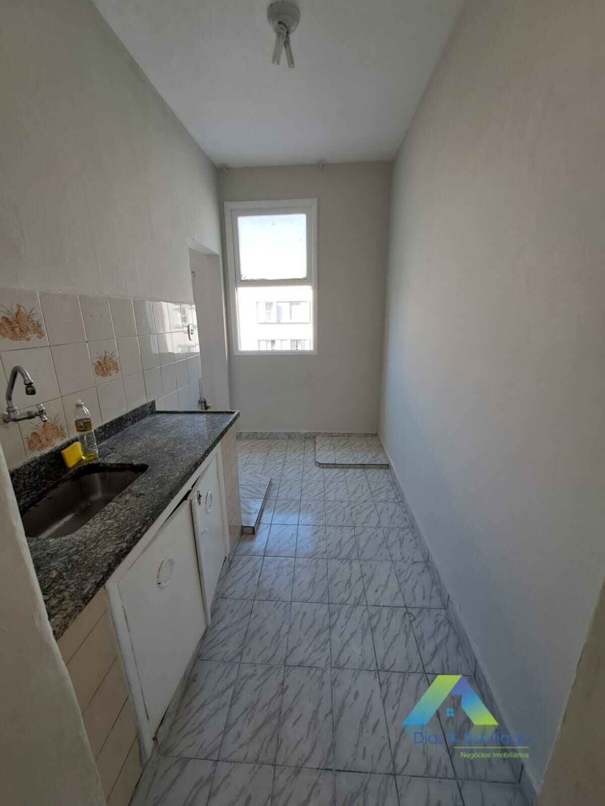 Apartamento à venda com 2 quartos, 58m² - Foto 2