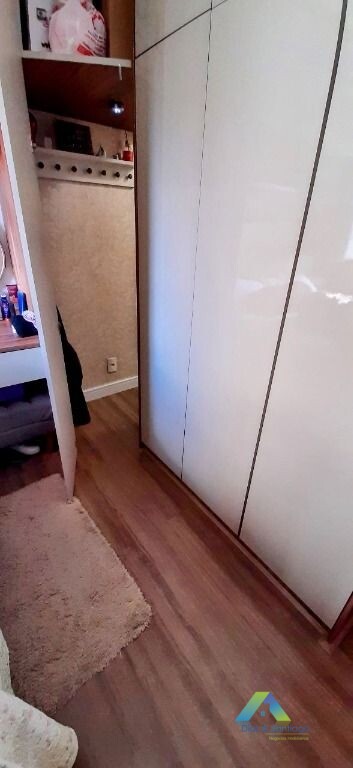 Apartamento à venda com 2 quartos, 70m² - Foto 14