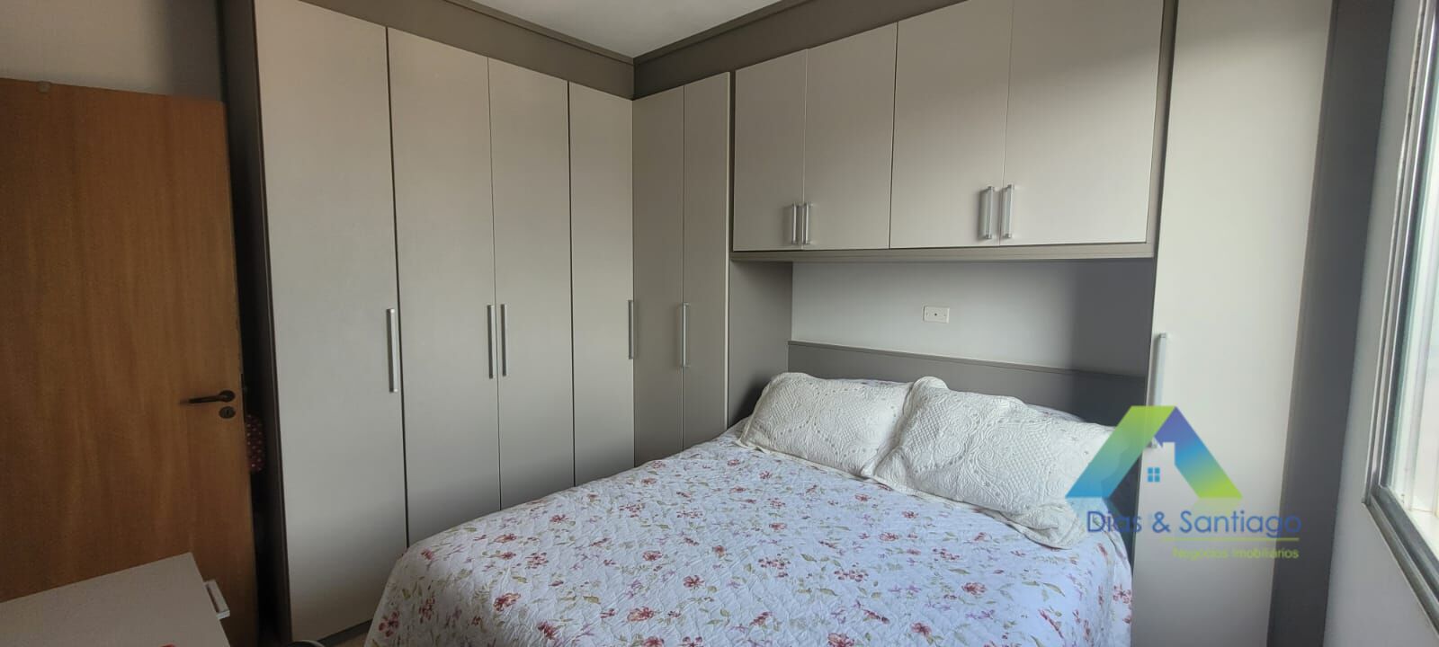 Apartamento à venda com 2 quartos, 70m² - Foto 9