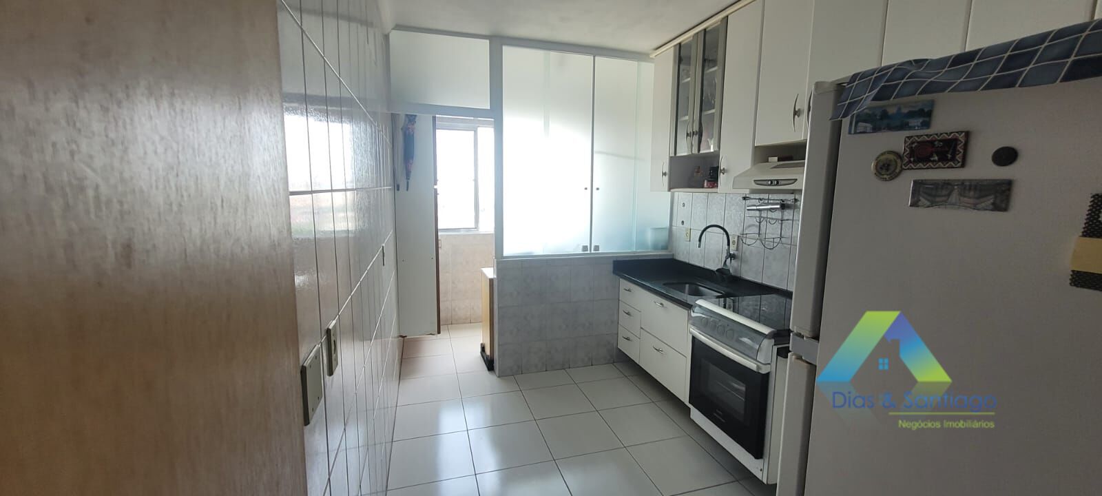 Apartamento à venda com 2 quartos, 70m² - Foto 4