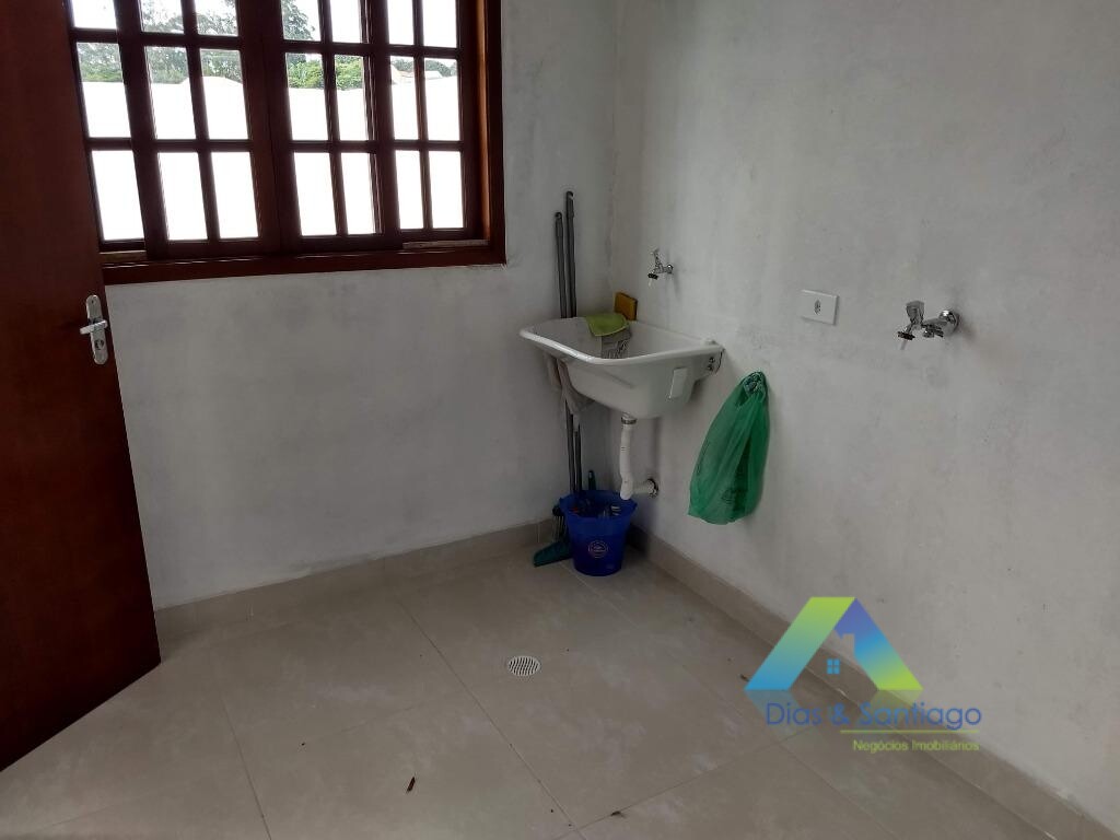 Sobrado à venda com 3 quartos, 300m² - Foto 10