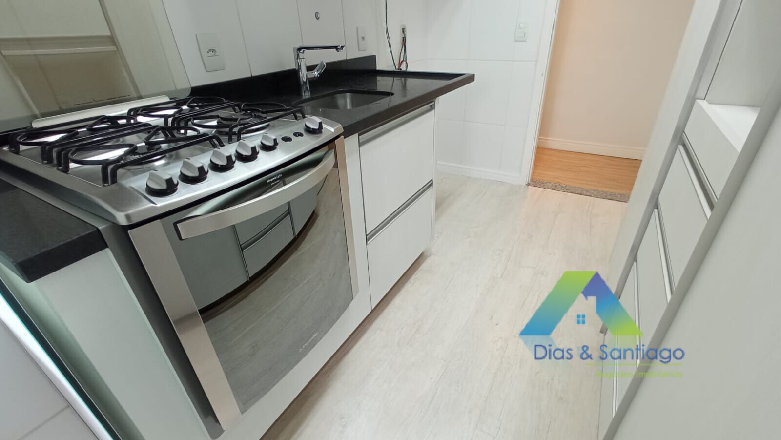 Apartamento à venda com 2 quartos, 63m² - Foto 5