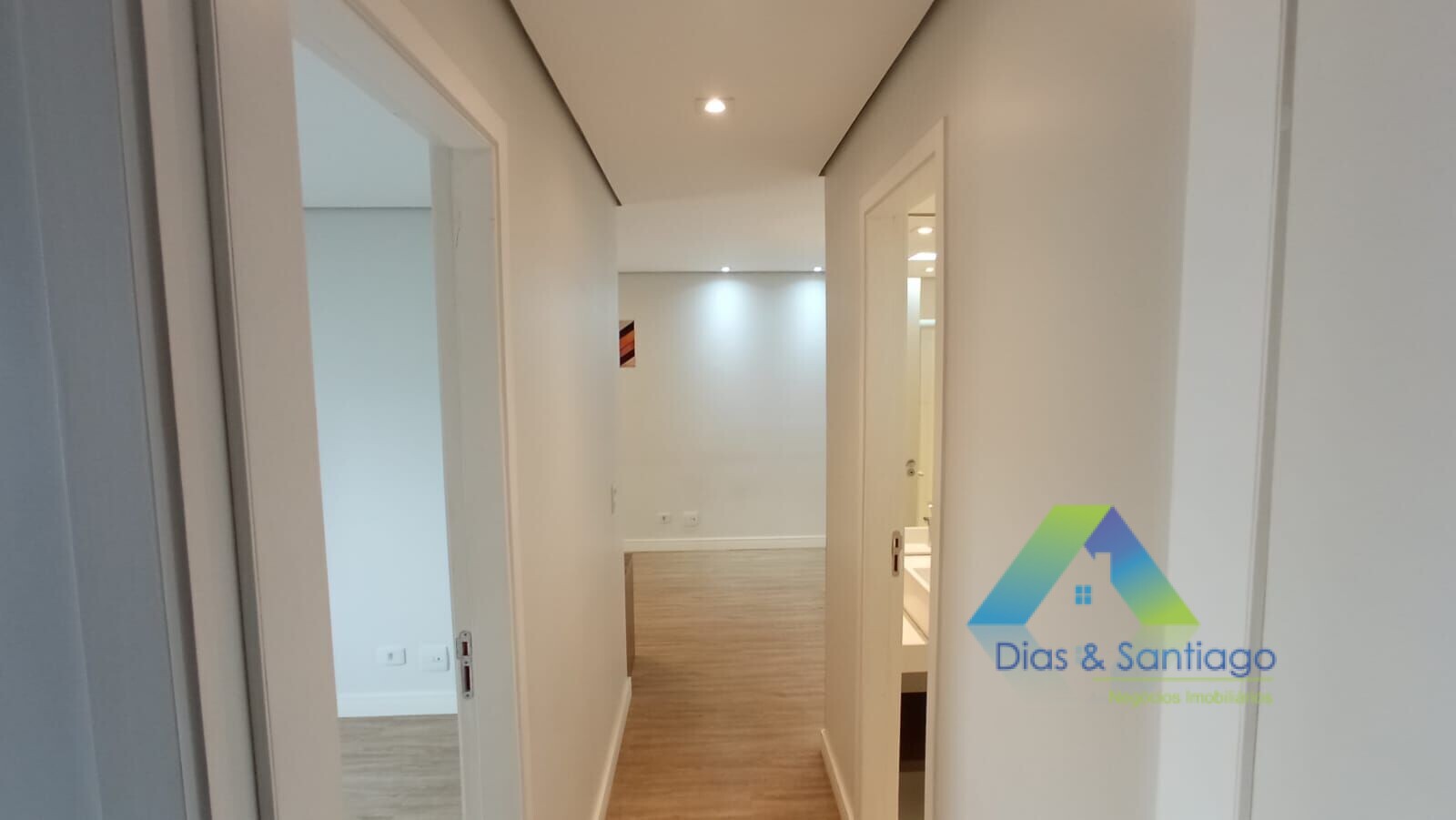 Apartamento à venda com 2 quartos, 63m² - Foto 15