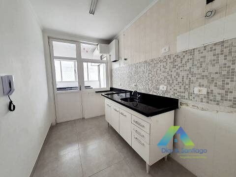 Apartamento à venda com 2 quartos, 75m² - Foto 3