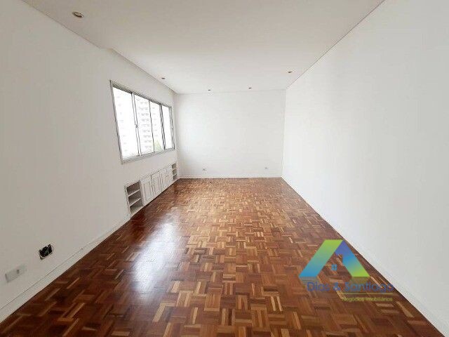 Apartamento à venda com 2 quartos, 75m² - Foto 4