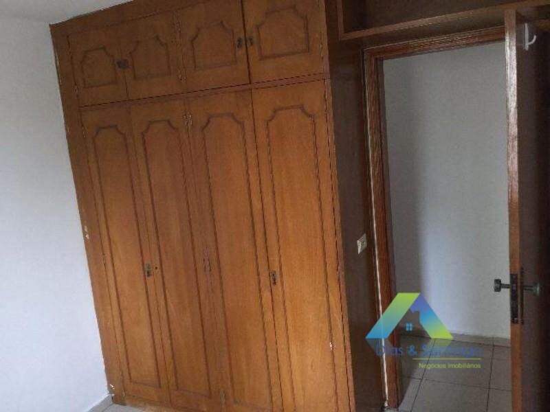 Apartamento à venda com 3 quartos, 80m² - Foto 3