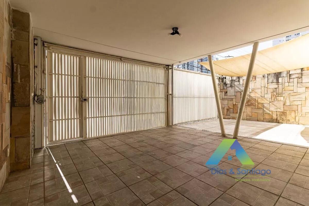 Casa à venda com 3 quartos, 210m² - Foto 8