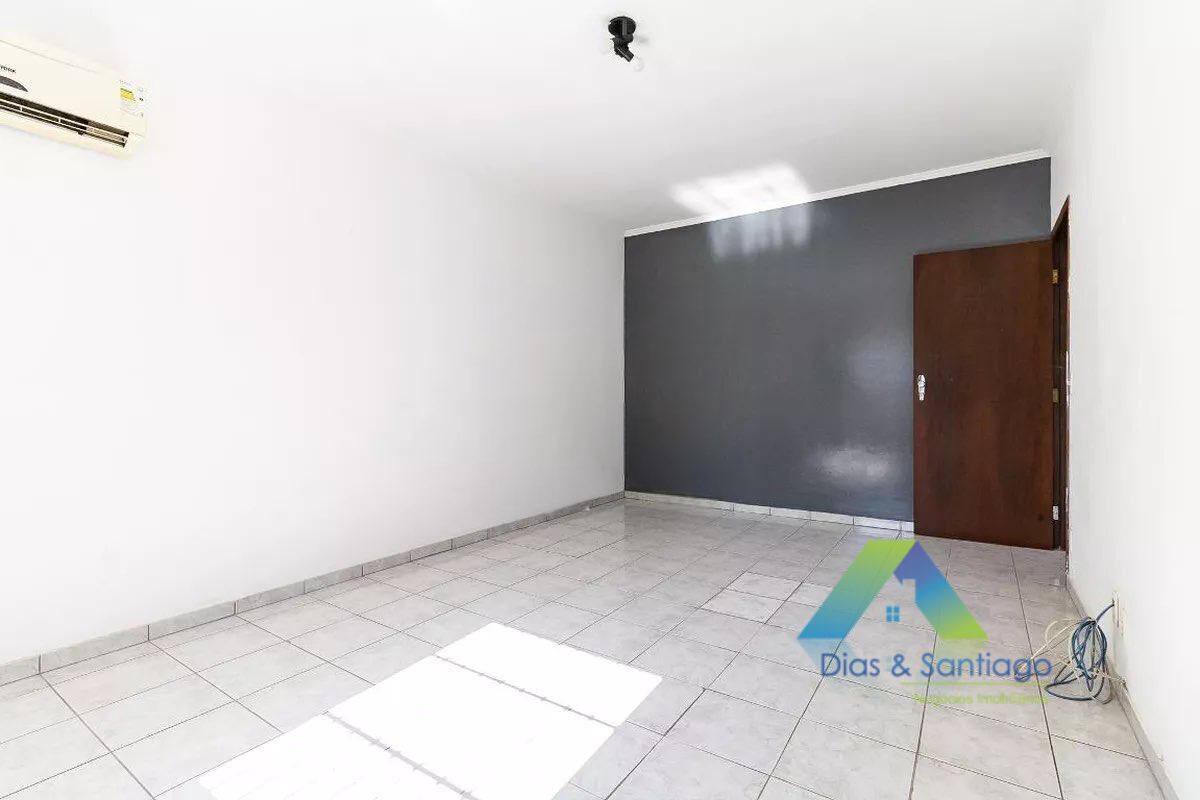 Casa à venda com 3 quartos, 210m² - Foto 20