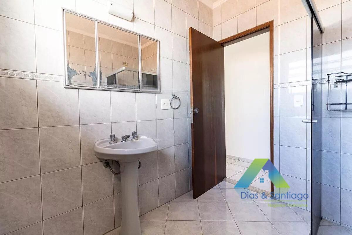 Casa à venda com 3 quartos, 210m² - Foto 28