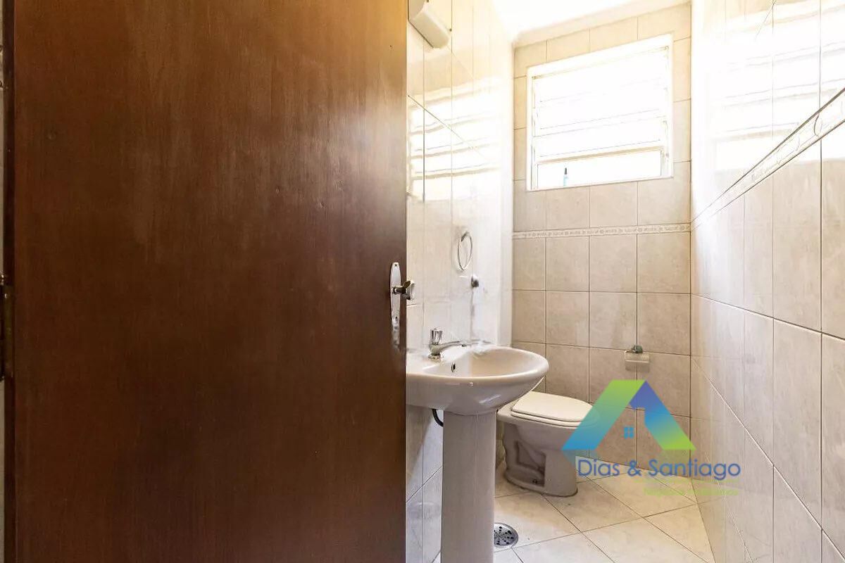 Casa à venda com 3 quartos, 210m² - Foto 24