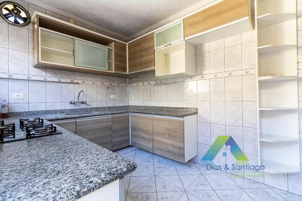 Casa à venda com 3 quartos, 210m² - Foto 11