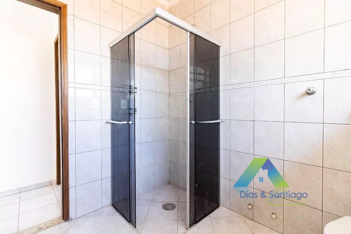 Casa à venda com 3 quartos, 210m² - Foto 27