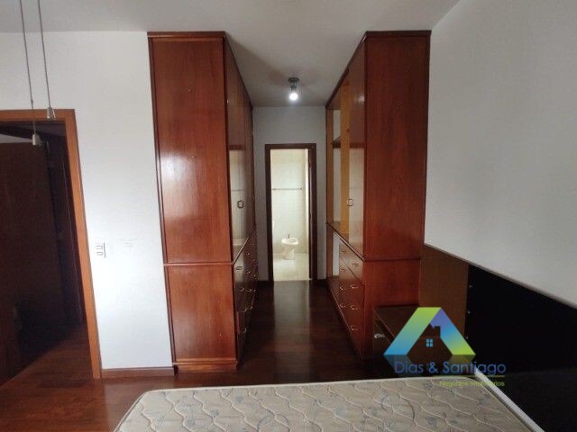 Apartamento à venda com 4 quartos, 140m² - Foto 10