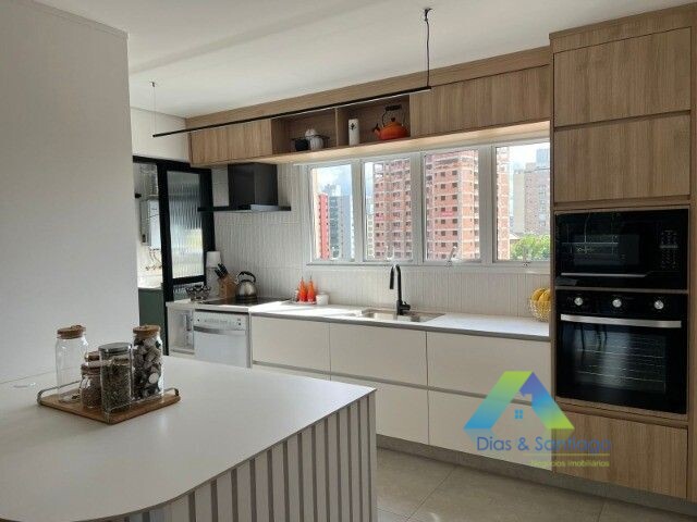 Apartamento à venda com 4 quartos, 135m² - Foto 2