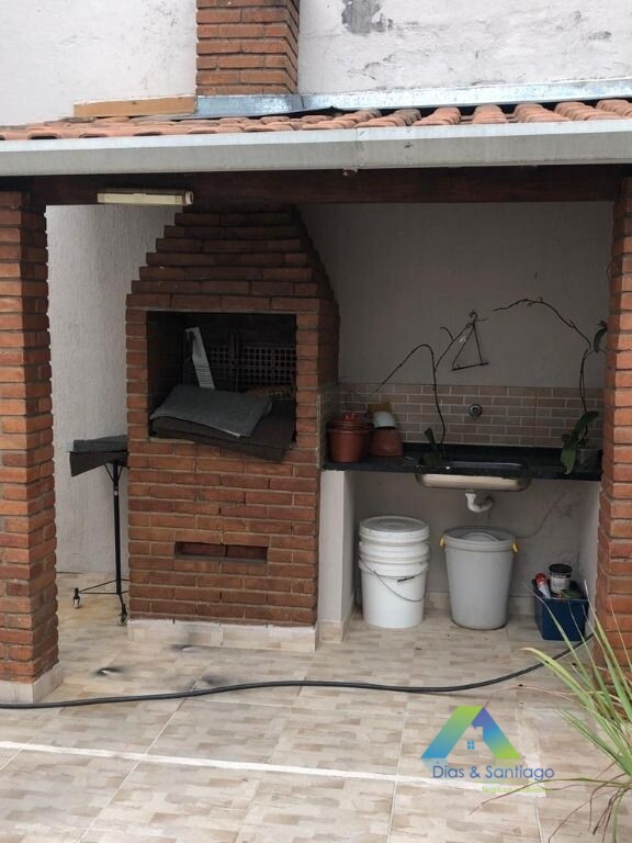 Sobrado à venda com 3 quartos, 200m² - Foto 14