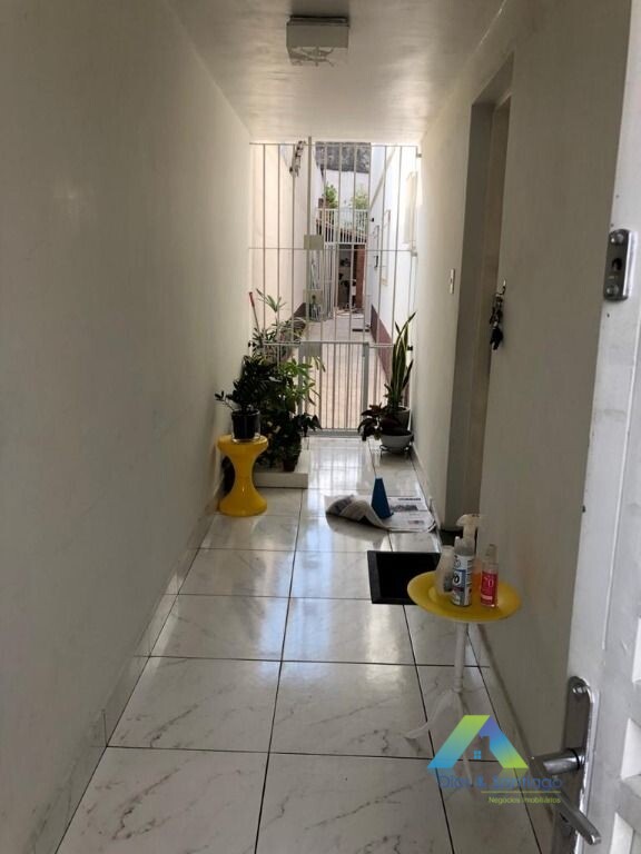 Sobrado à venda com 3 quartos, 200m² - Foto 3