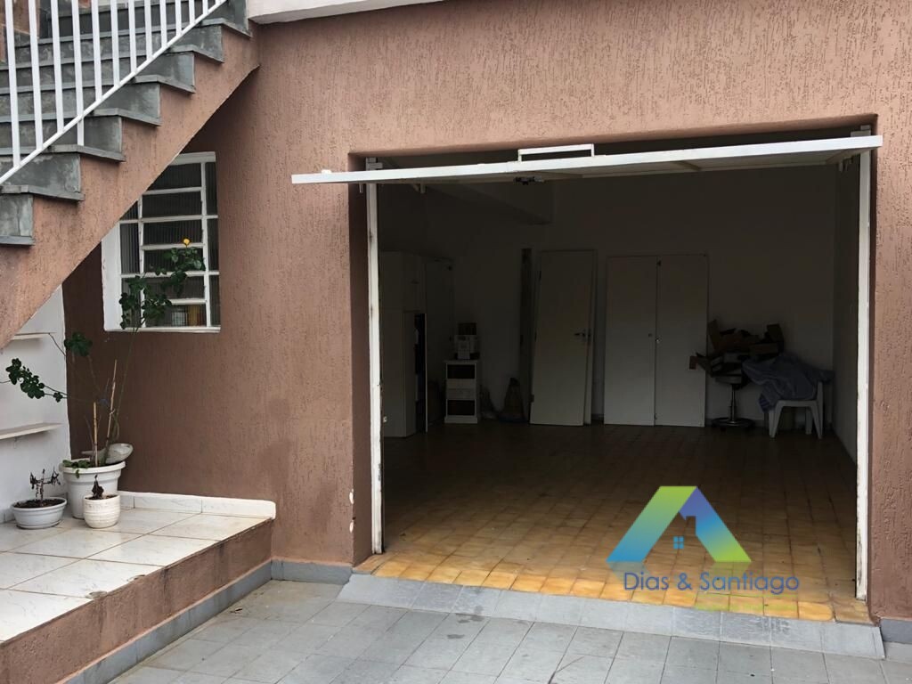 Sobrado à venda com 3 quartos, 200m² - Foto 4