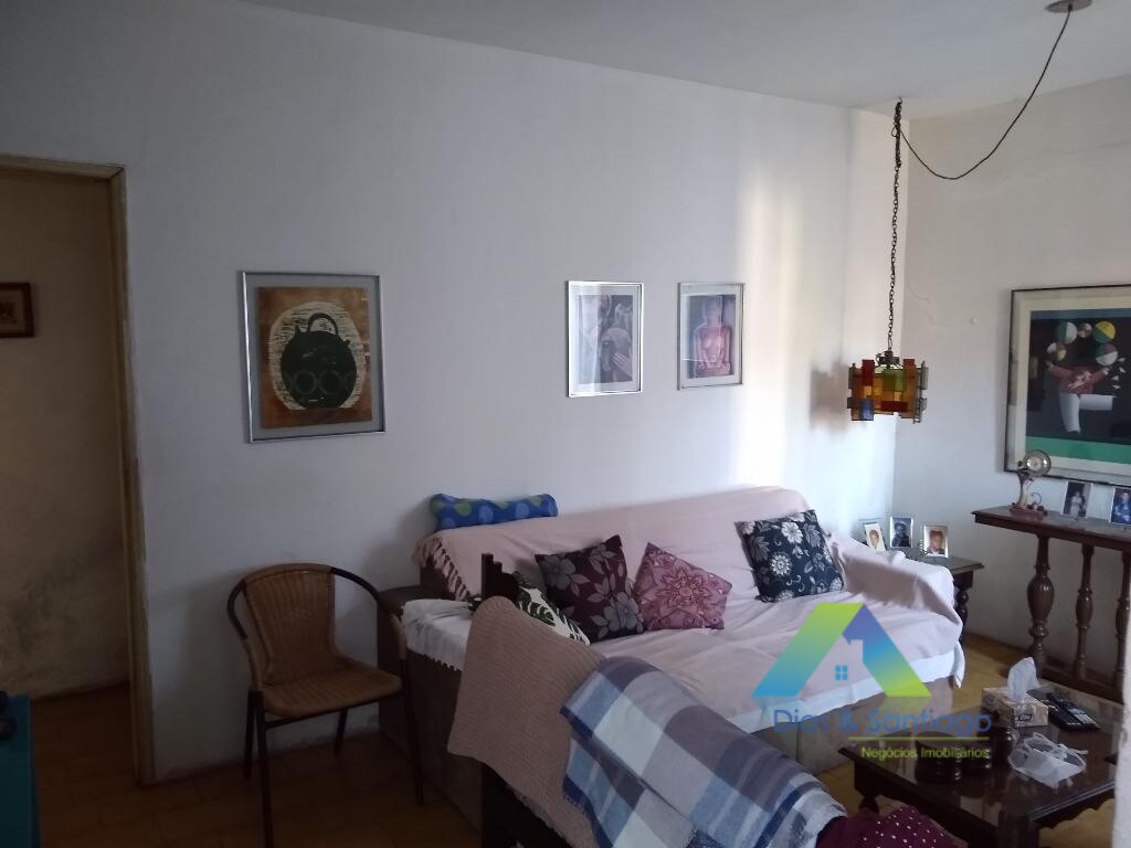 Sobrado à venda com 4 quartos, 180m² - Foto 2