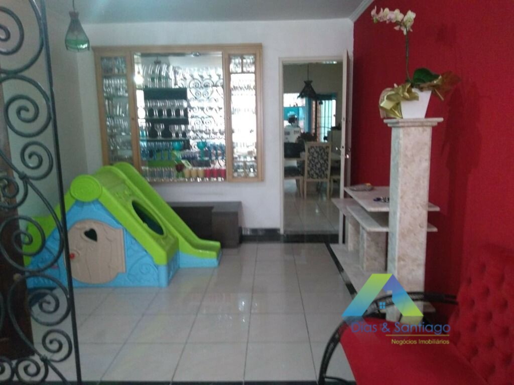 Sobrado à venda com 3 quartos, 300m² - Foto 6