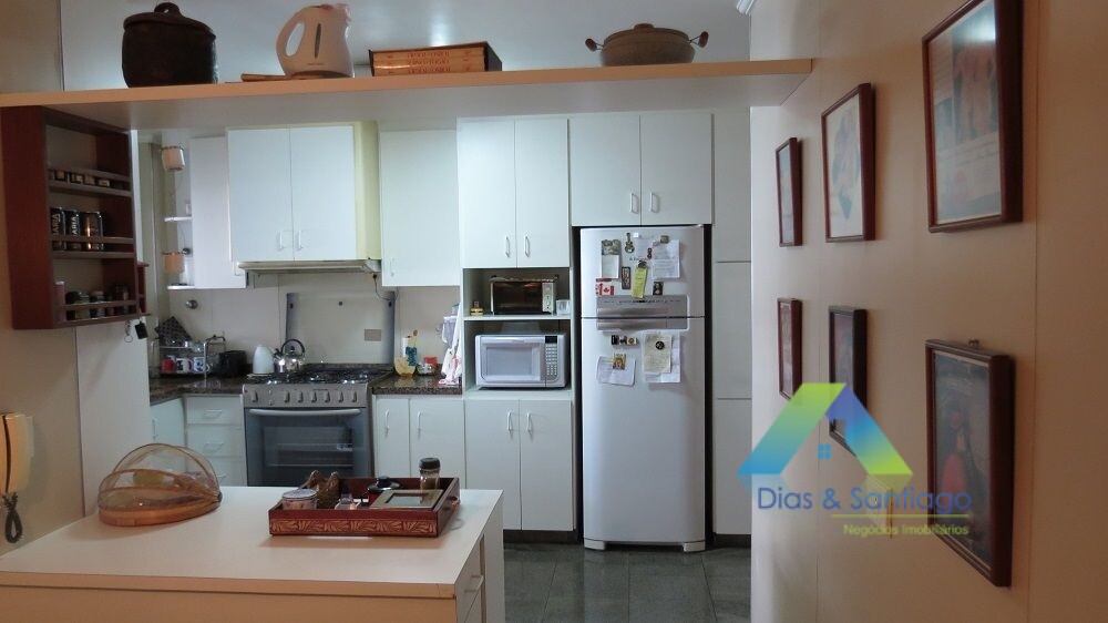 Apartamento à venda com 4 quartos, 211m² - Foto 7