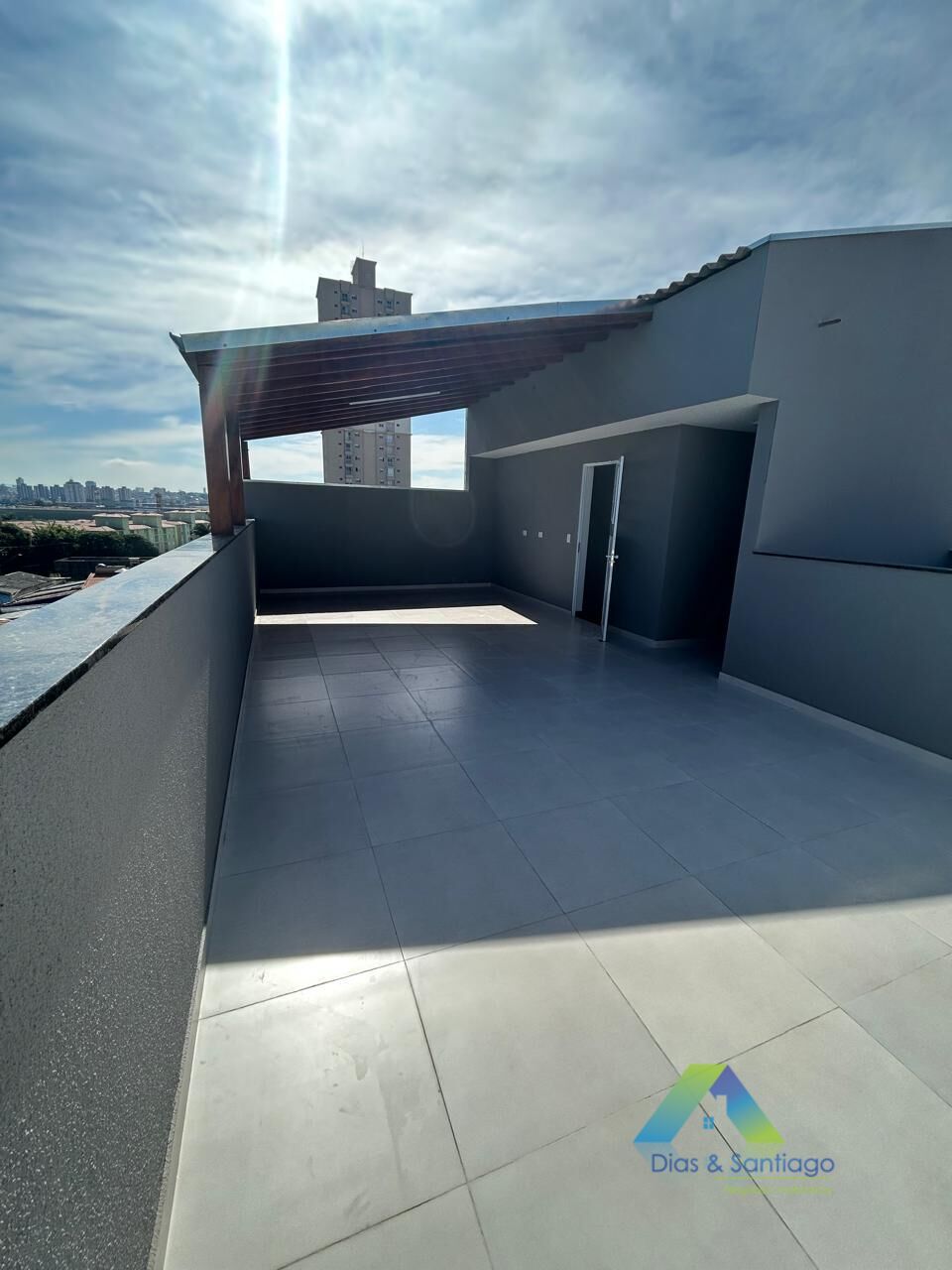 Cobertura à venda com 2 quartos, 93m² - Foto 1