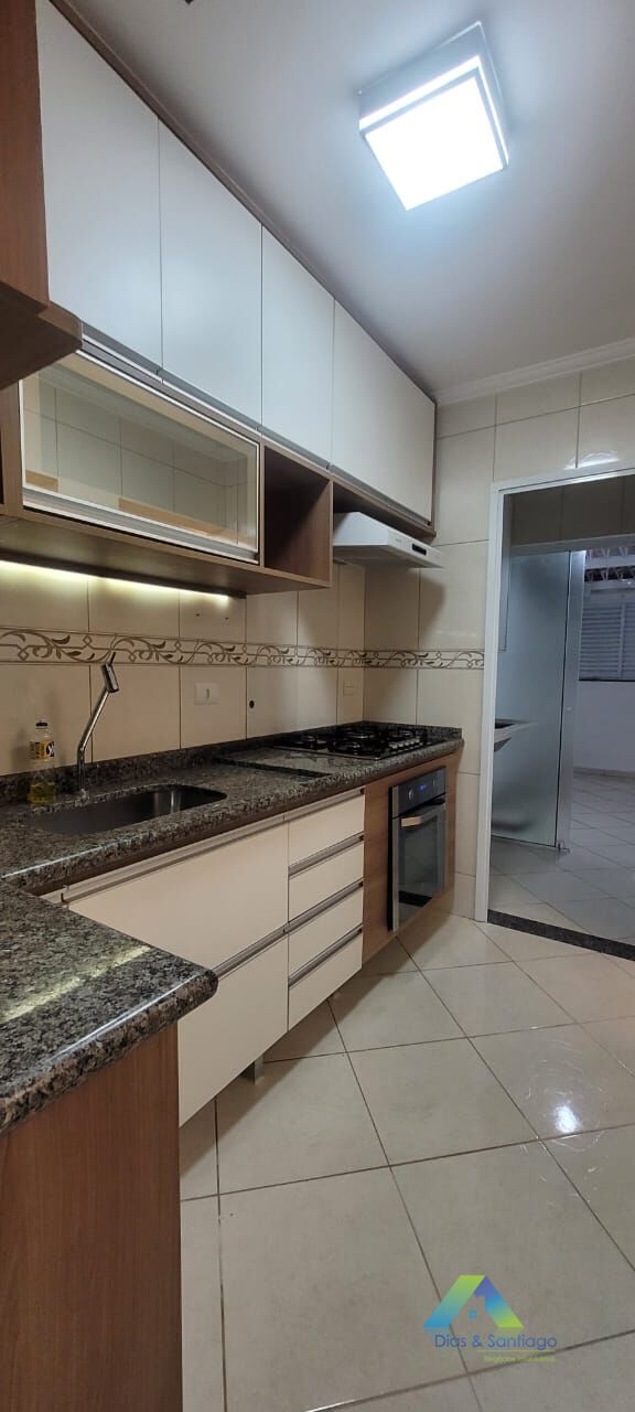 Apartamento à venda com 2 quartos, 68m² - Foto 4