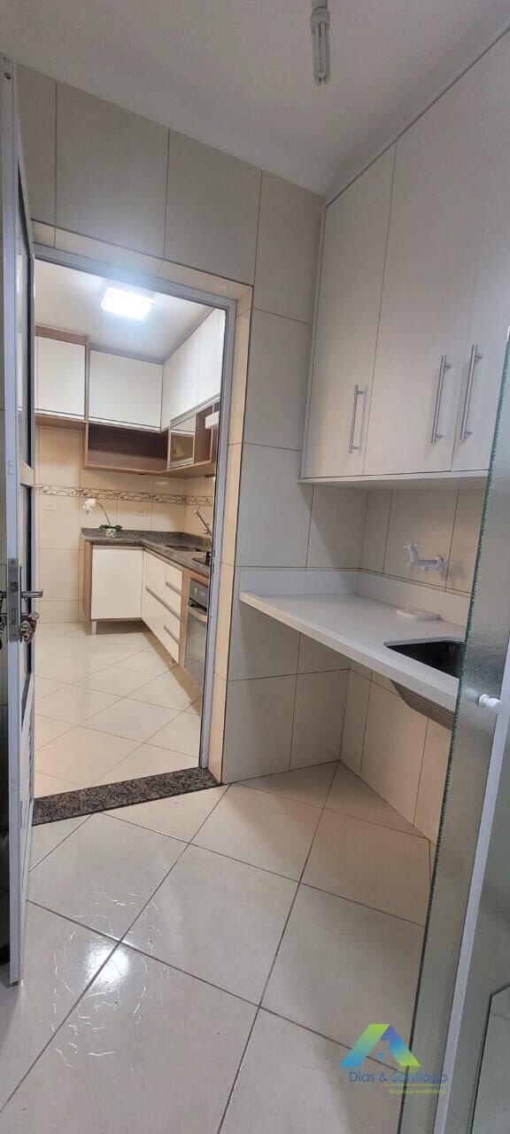 Apartamento à venda com 2 quartos, 68m² - Foto 7