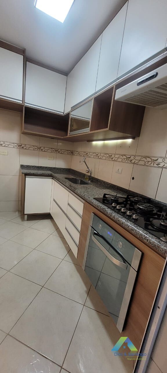 Apartamento à venda com 2 quartos, 68m² - Foto 3