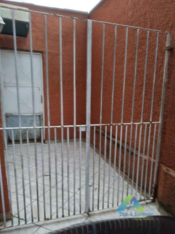 Sobrado à venda com 3 quartos, 165m² - Foto 4