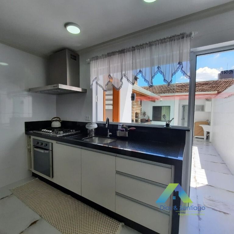 Sobrado à venda com 3 quartos, 162m² - Foto 2