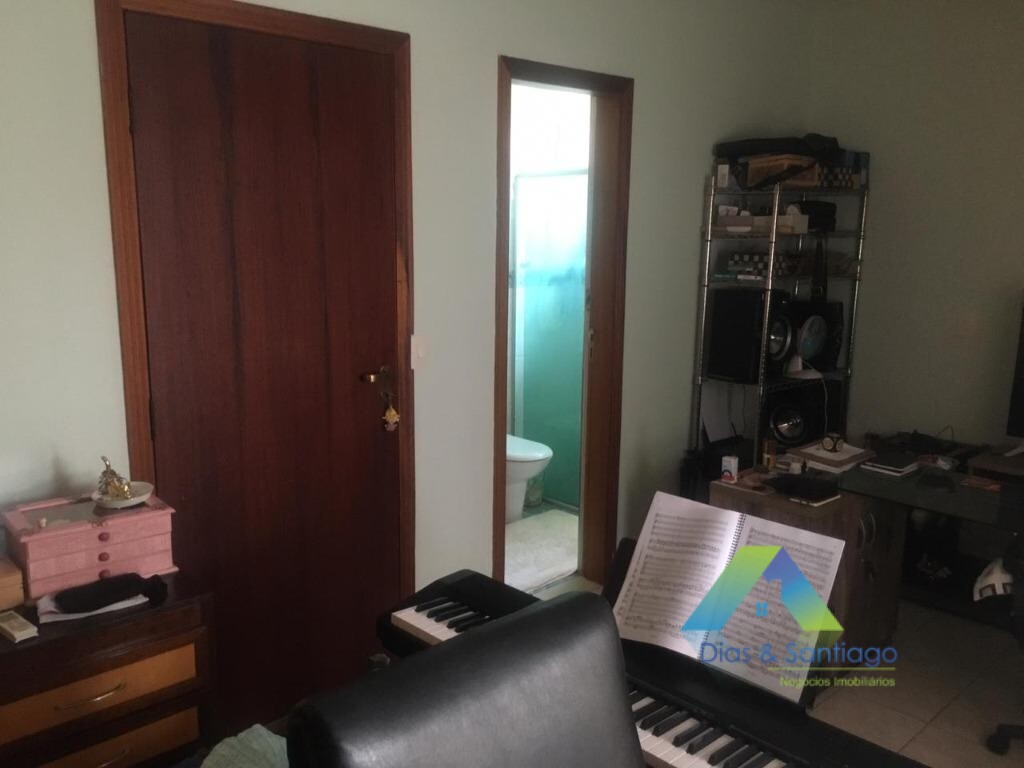 Sobrado à venda com 3 quartos, 250m² - Foto 22