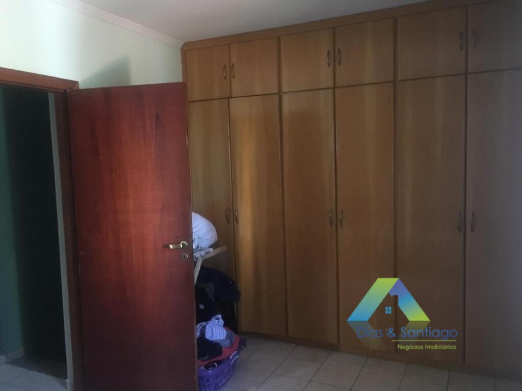 Sobrado à venda com 3 quartos, 250m² - Foto 17