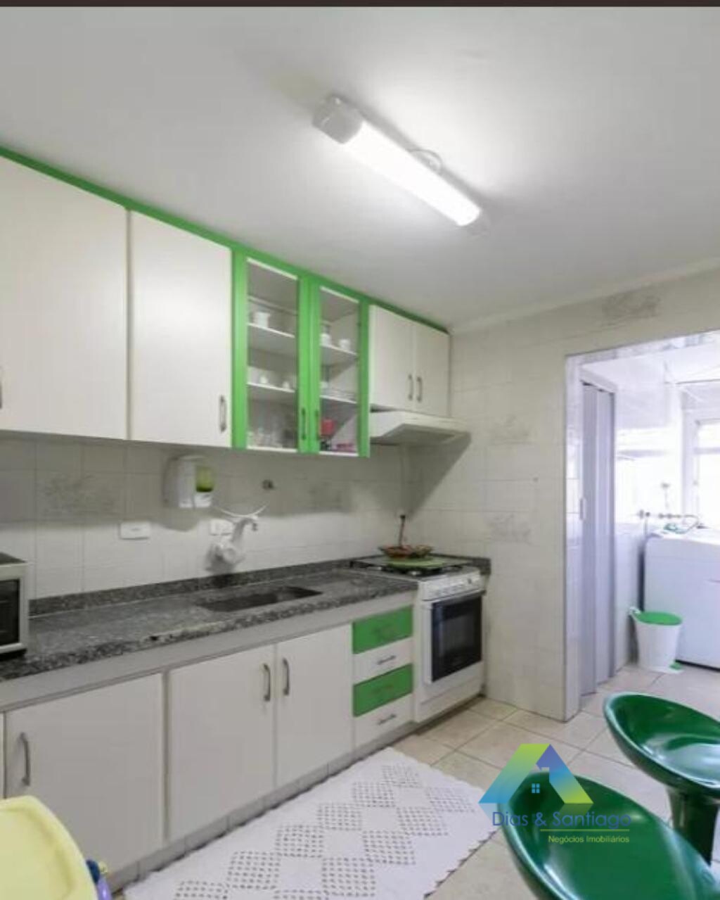 Apartamento à venda com 2 quartos, 70m² - Foto 9