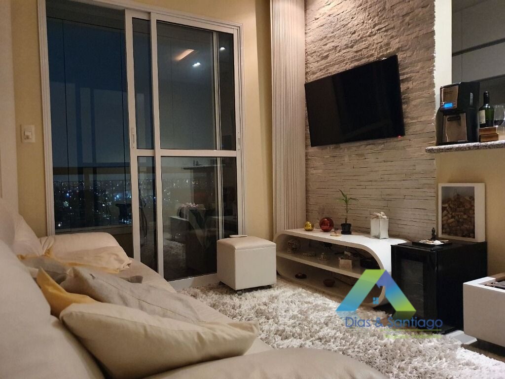 Apartamento à venda com 1 quarto, 40m² - Foto 2