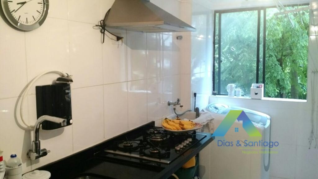 Apartamento à venda com 3 quartos, 78m² - Foto 2