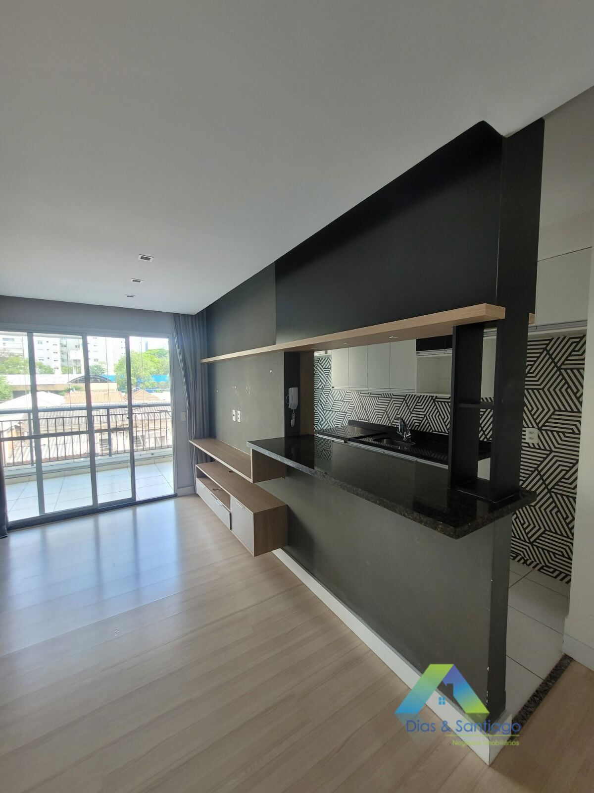 Apartamento à venda com 2 quartos, 68m² - Foto 1