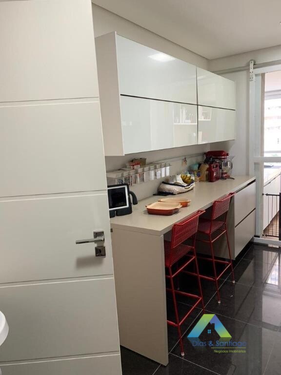 Apartamento à venda com 3 quartos, 136m² - Foto 27