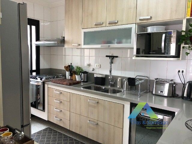 Apartamento à venda com 3 quartos, 113m² - Foto 2