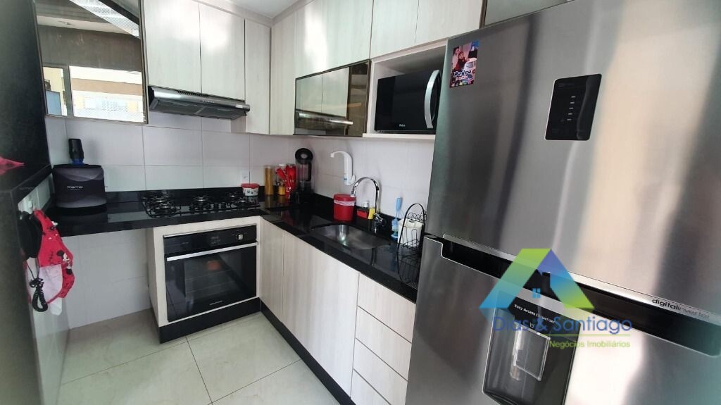 Apartamento à venda com 2 quartos, 74m² - Foto 1