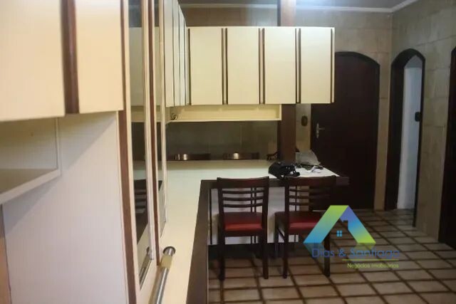 Sobrado à venda com 5 quartos, 330m² - Foto 13