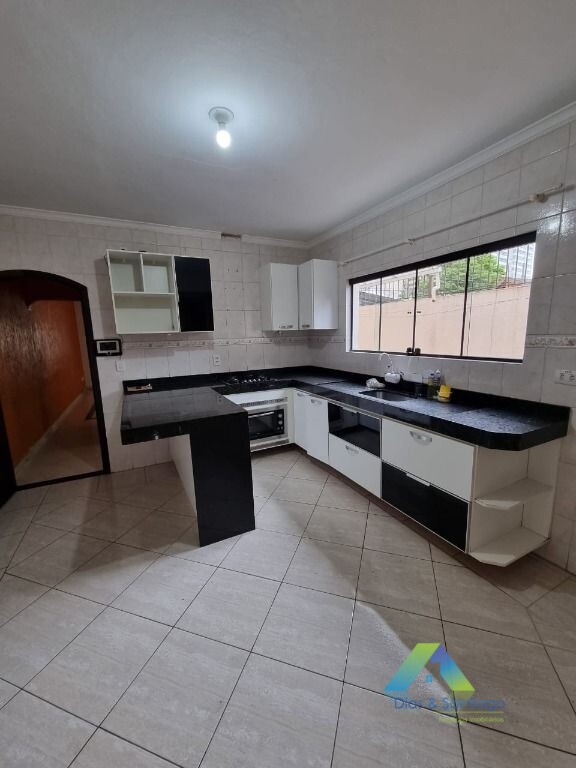 Sobrado à venda com 3 quartos, 175m² - Foto 2