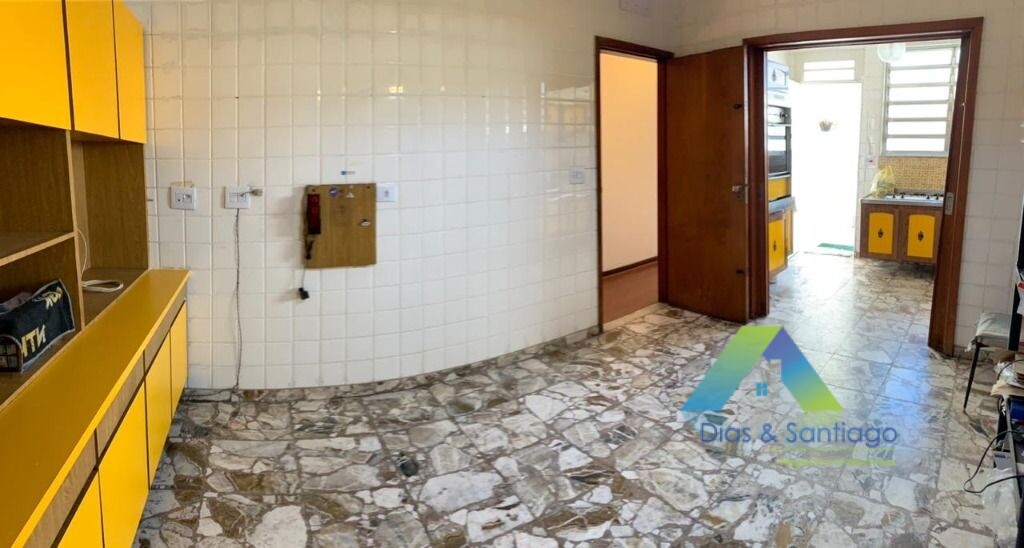 Sobrado à venda com 3 quartos, 300m² - Foto 10