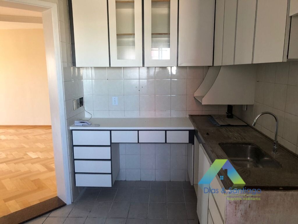 Apartamento à venda com 3 quartos, 85m² - Foto 2