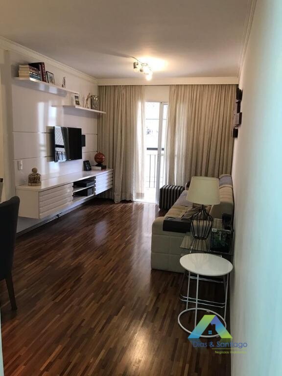 Apartamento à venda com 3 quartos, 70m² - Foto 1