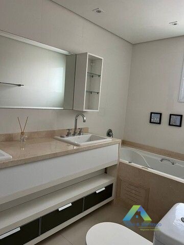 Apartamento à venda com 4 quartos, 205m² - Foto 19