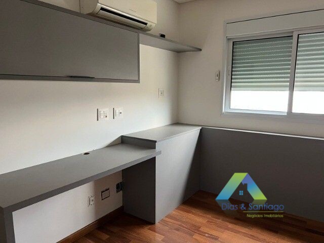 Apartamento à venda com 4 quartos, 205m² - Foto 12