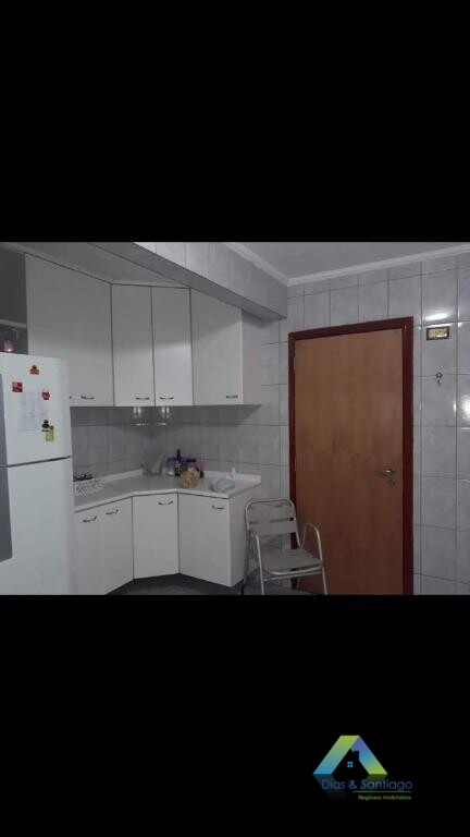 Apartamento à venda com 2 quartos, 83m² - Foto 13