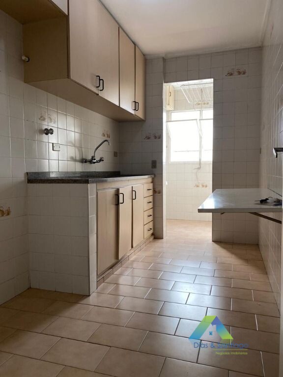 Apartamento à venda com 1 quarto, 53m² - Foto 2